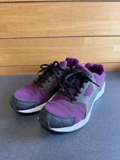 PUMA ランニングシューズ パープル レディースのサムネイル