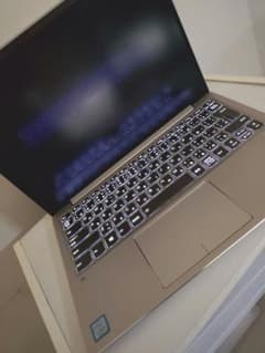 Y*a様 Lenovo IdeaPad 720S-13IKB 本体 ジャンク品のサムネイル