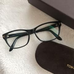 ［美品］TOM FORD 度なしメガネ 5405-F 001のサムネイル
