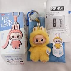 正規品 POPMART ミニ ラブブ PIN FOR LOVE イニシャル Pのサムネイル