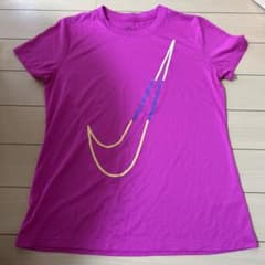 NIKE DRI-FIT ピンク Tシャツ Mサイズのサムネイル
