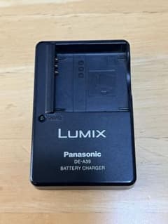 Panasonic DE-A39 バッテリーチャージャーのサムネイル