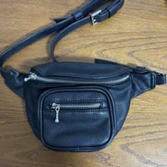 SHRINK EMBOSS LEATHER BODY BAGのサムネイル