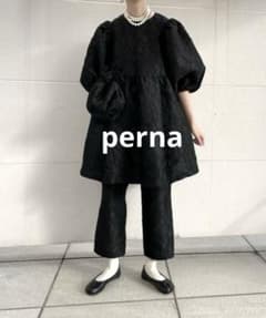 perna ペルナ　ジャガード パンツ ブラック ウエストゴム 完売品 perna ペルナ ジャガード パンツ ブラック ウエストゴム 完売品 - メルカリ