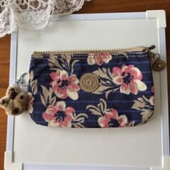 Kipling ポーチ 花柄 モンキーチャーム付きのサムネイル