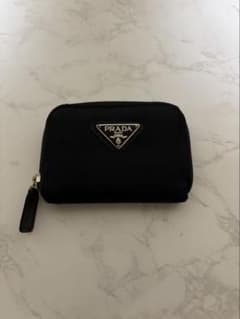 PRADA プラダ ミニ財布 ブラック 小銭入れ コインケースのサムネイル