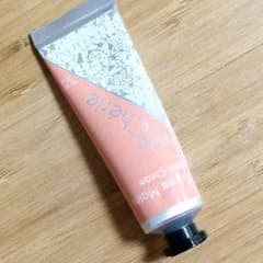 未使用☆30ml  ロクシタン ハンドクリーム フルールシェリーのサムネイル