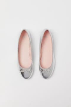 【新品•未使用•タグ付き】H&M キッズ★バレエシューズのサムネイル
