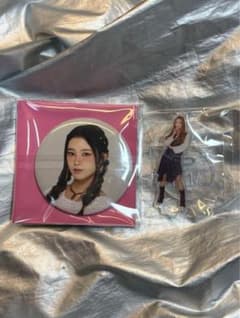 ミーアイ ME:I 櫻井美羽 缶バッジ 70個 まとめ売り ミーアイ ME:I 櫻井美羽 缶バッチまとめ売り - メルカリ