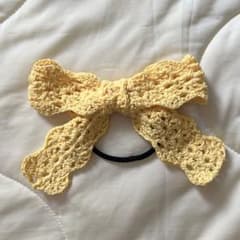 ハンドメイド かぎ針編み リボンヘアゴム イエローのサムネイル
