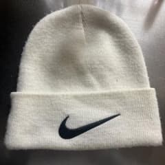 Nike Stussy ホワイト ビーニー 最終値下げ！のサムネイル