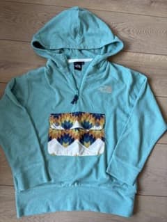 THE NORTH FACE アクアブルー パーカーのサムネイル