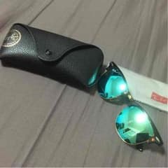 レイバンサングラスのサムネイル