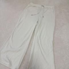 GU パンツ アイボリー XLのサムネイル