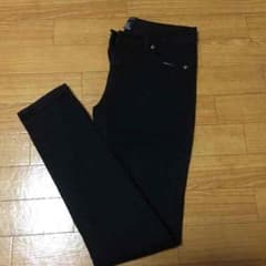 FOREVER21 黒パンツのサムネイル