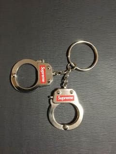 supreme キーチェーンのサムネイル