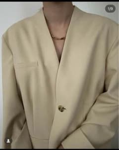 digne ベージュ ノーカラー ジャケット　ノベルティ付き digne ベージュ ノーカラー ジャケット ノベルティ付き - メルカリ