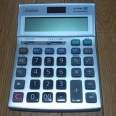 美品　CASIO　DS−20WK　カシオ　電卓　計算機　簿記　経理のサムネイル