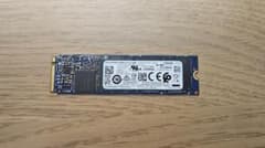 【送料無料】東芝 256GB NVMe M.2 SSD KXG50ZNV256Gのサムネイル