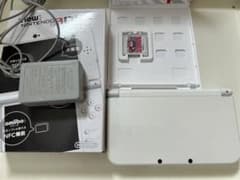 New Nintendo 3DS LL ホワイト ACアダプター、ソフト付きのサムネイル