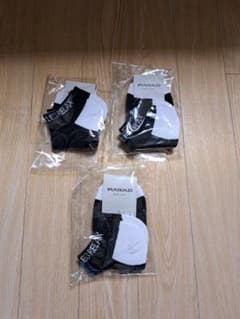 新品1PIU1UGUALE3　ショートソックスのサムネイル