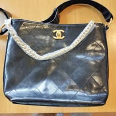 CHANELバックのサムネイル