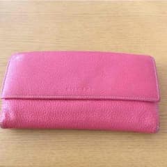 ブルガリ 赤長財布のサムネイル
