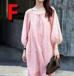 小花柄ギャザーワンピース　春夏秋　パフ袖ワンピースロング　かわいい　ラウンドヘム