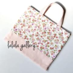 すぐ発送❗️裏地キルティング♡お道具袋♡ミニレッスンバッグ♡ピンク♡いちご柄♡のサムネイル