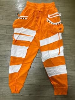 デザイン スウェットパンツのサムネイル