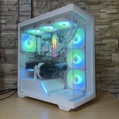 【メモリ以外新品】ゲーミングPC 7800X3D RX9070XT 32GBのサムネイル