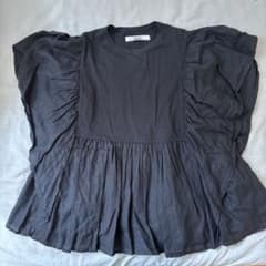 ユニヴァーサルセブン　カットソー