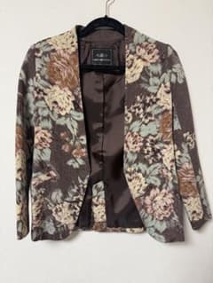 GRACE CONTINENTAL フローラルノーカラージャケットのサムネイル