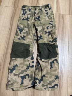 Burton バートン キッズ 子ども用迷彩スノーボードウェア - メルカリ