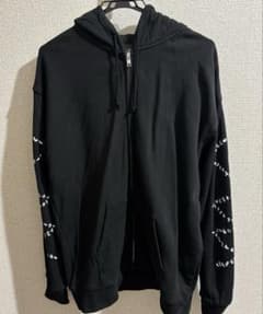 -真天地開闢集団-ジグザグ参拝装束ジップアップパーカー 真天地開闢集団ジグザク 参拝装束〈定番〉ジップアップパーカー - メルカリ