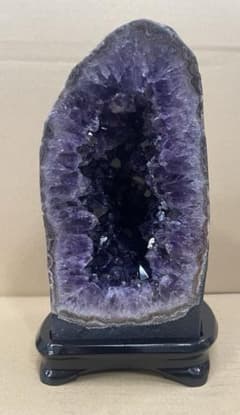 G*1様 ⭐️希少アメジストドーム☆美結晶☆ウルグアイ産 希少アメジストドーム台付☆美結晶ウルグアイ産 - メルカリ