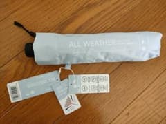 【新品未使用タグ付き】晴雨兼用折傘 UVオールウェザー サックス 無地 55cmのサムネイル