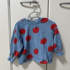 子ども服 りんご柄トレーナーのサムネイル