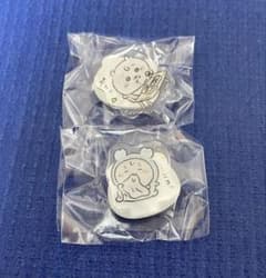 ちいかわベビー　アクリルスタンド 2個セット(ちいかわ・古本屋)のサムネイル
