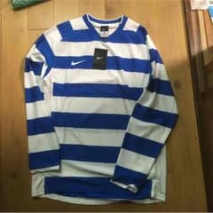 新品、タグ付き、サッカー、ナイキ、長袖シャツのサムネイル
