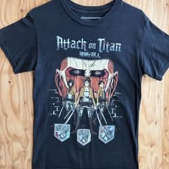 Attack on Titan 진격의 거인 T셔츠 S사이즈
