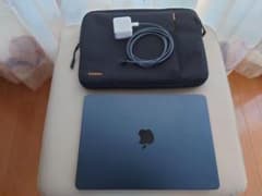 M2 13インチ MacBook Air  メモリ16GB SSD1TBのサムネイル