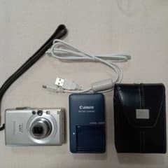 コンパクトデジタルカメラ Canon　IXY DIGITAL70のサムネイル
