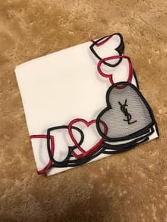 希少☆サンローラン ハンカチ ハートのサムネイル
