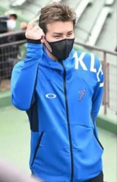 オークリー 日本ハム 新庄監督着用フルジップフーディー Lサイズ m44410585550_1.jpg?1740180125