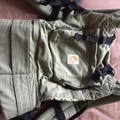 エルゴ 人気カーキ 美品 新生児インサートsetのサムネイル