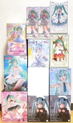 初音ミク 巡音ルカ まとめ売り 13個セット フィギュア