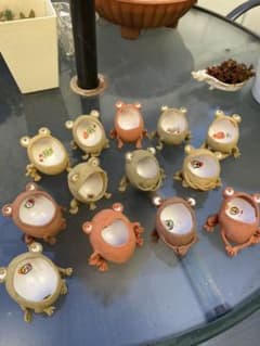 完売品　カエル君の合唱団　ミニ植木鉢　⑯のサムネイル