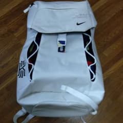 【値下げ！！】NIKE　カイリー バックパック　白のサムネイル