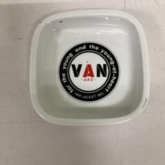 vanの灰皿、小物入れのサムネイル